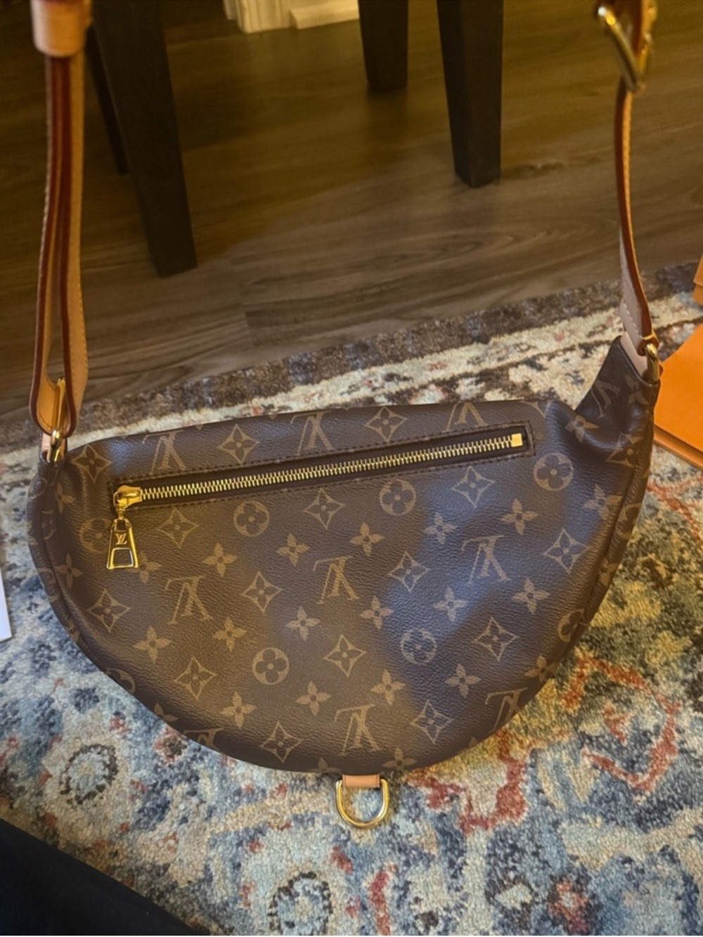 Louis Vuitton Bumbag - Picture 10 of 13
